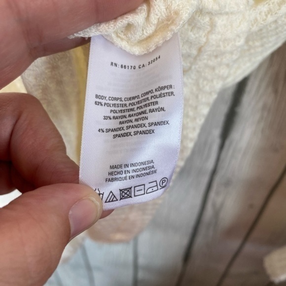 Akemi‎ + Kin Anthropologie Waffle Knit Long Sleeve Front Knot Top Ivory Size XS. - Picture 4 of 6